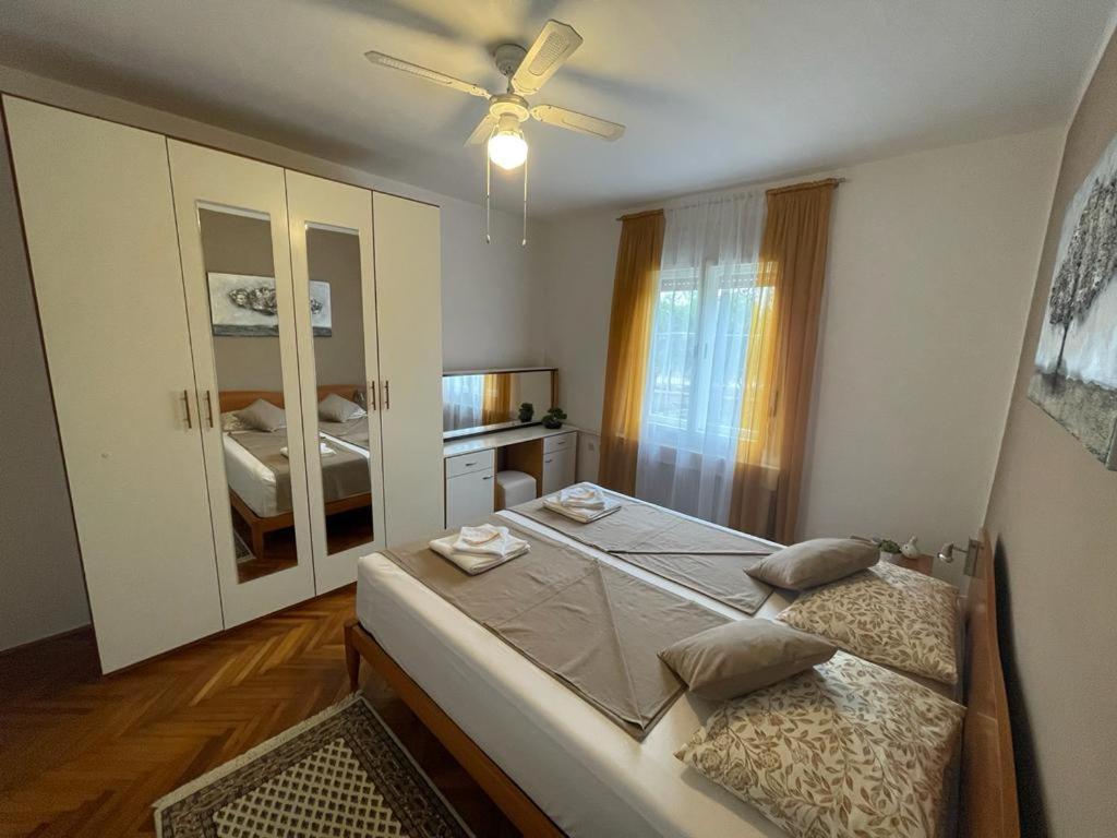 Апартаменти Apartman Pcelica Пула Екстер'єр фото